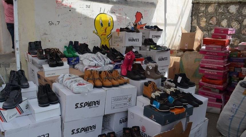 Hayad, M&uuml;ltecilere Yardımlarını S&uuml;rd&uuml;r&uuml;yor