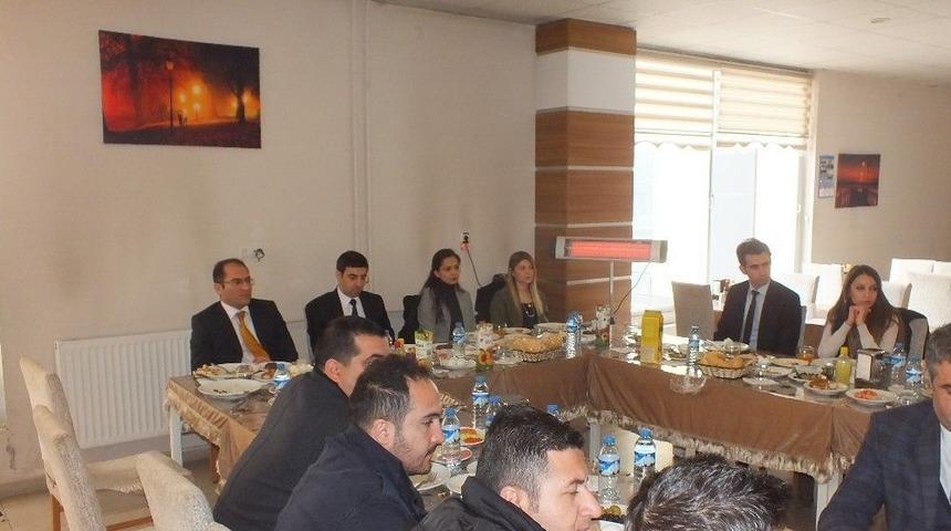 Kaymakam Kırlı, İl&ccedil;elerde Bir İlki Başaran &Ouml;ğretmenlerle Bir Araya Geldi