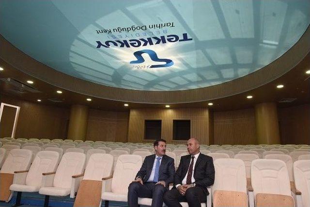 Protokol Yolu Üzerindeki Tek Belediye 2