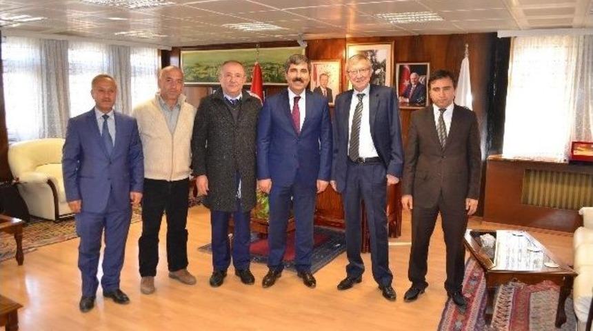 İş Adamlarından Başkan Asya&rsquo;ya Ziyaret