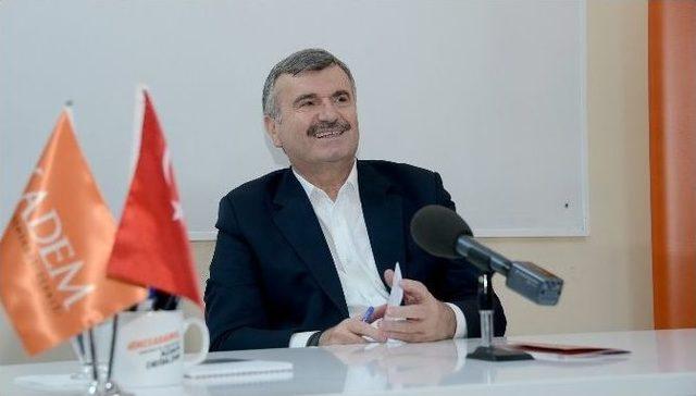 Akyürek, Kadem’in Yönetici Ve Üyeleriyle Bir Araya Geldi