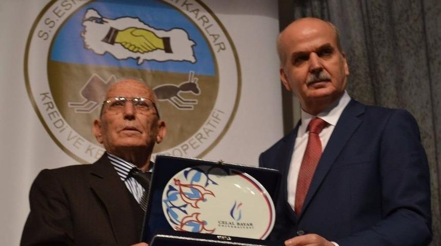 51 Yıllık Başkan Koltuğu Bıraktı