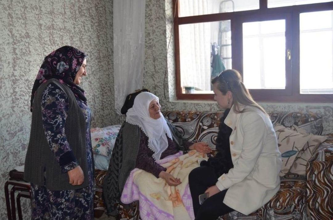 Tuşba Kaymakamı U&ccedil;ar, Ağartı Mahallesini Ziyaret Etti