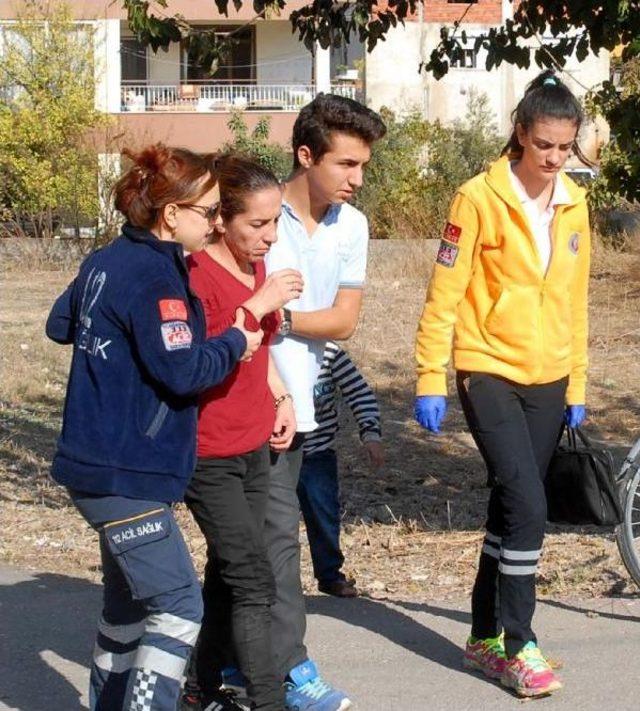 Yangını Haber Alıp Eve Koştu, Oğlunu Sağ Görünce Bayıldı