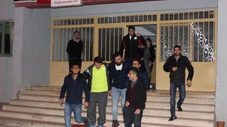 Silopi'deki &Ouml;ğretmenlerin Tek Sosyal Etkinliği: Salonda Voleybol