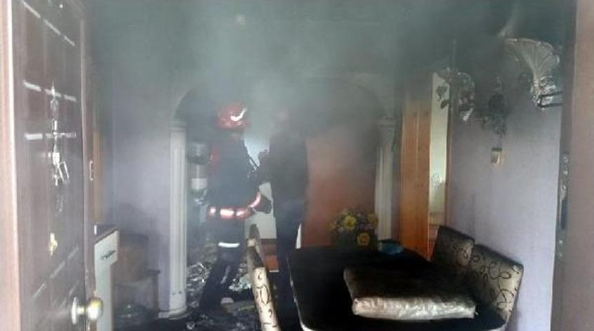 İtfaiye Yangını S&ouml;nd&uuml;rd&uuml;, Ardından Hırsızlık Ihbarı Yaptı