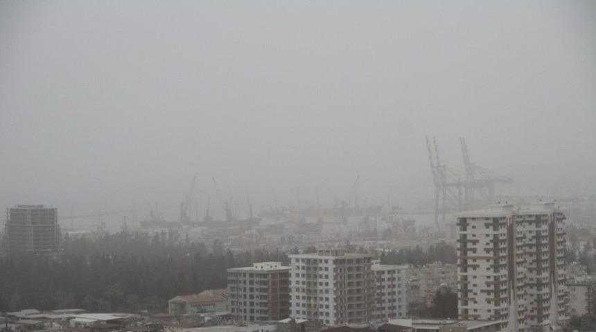 İskenderun Toz Bulutlarına Teslim