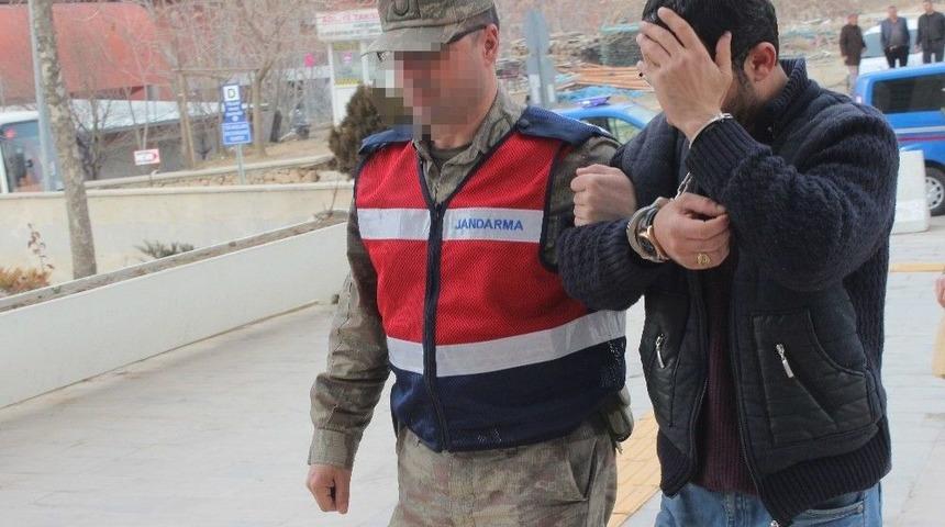 Elazığ&rsquo;da Pkk/kck Operasyonu: 12 Ş&uuml;pheli Adliyeye Sevk Edildi
