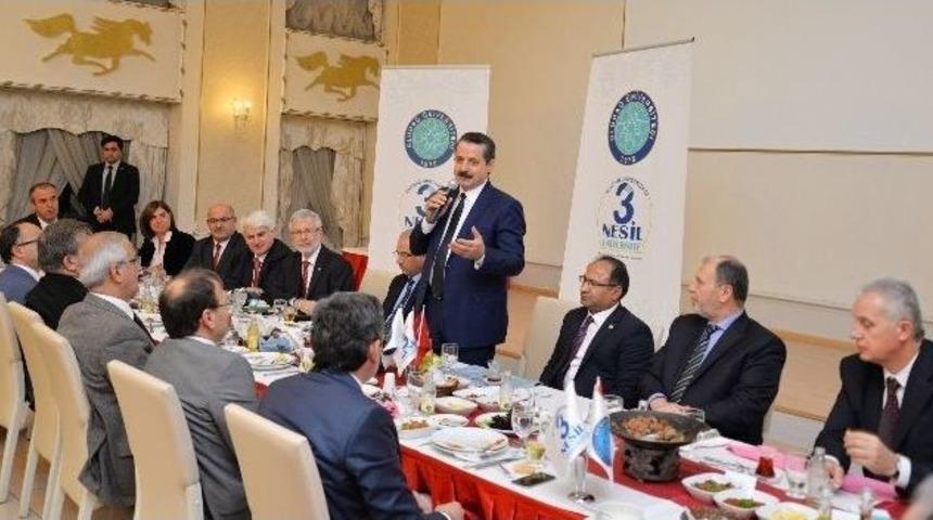 Uludağ &Uuml;niversiteliler Bakan &Ccedil;elik&rsquo;in Ev Sahipliğinde Ankara&rsquo;da Buluştu