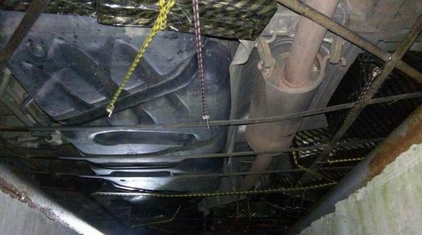 Minib&uuml;ste 2 Bin 284 Paket Ka&ccedil;ak Sigara Ele Ge&ccedil;ti: 2 G&ouml;zaltı