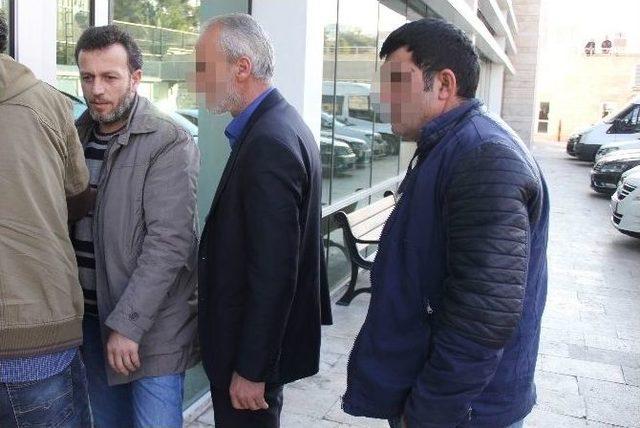 Minibüste 2 Bin 284 Paket Kaçak Sigara Ele Geçti: 2 Gözaltı