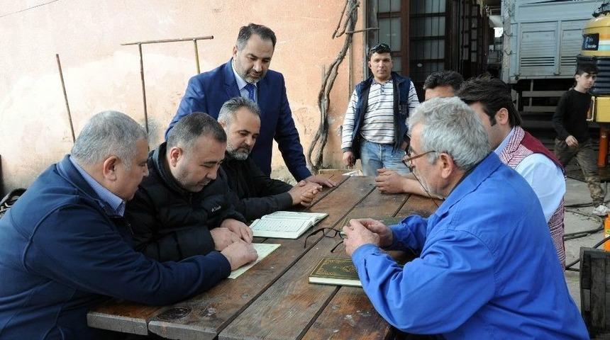 M&uuml;ft&uuml;l&uuml;ğ&uuml;n &Ccedil;alışmalarıyla, Sanayi Esnafına Kur&rsquo;an Eğitimi Veriliyor