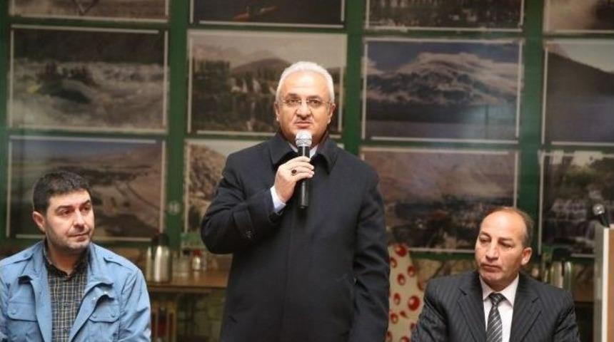 Başkan Başsoy Ordu İş Hanı Esnafıyla Bir Araya Geldi