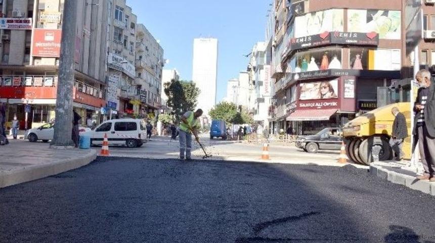 Kentsel Tasarım &Ccedil;alışmalarında Asfalt D&ouml;k&uuml;m&uuml; Başladı