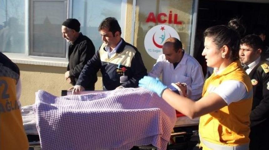 6 Yaşındaki &Ccedil;ocuk Okul Kapısının Altında Kaldı