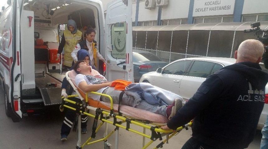 Tartıştığı Adamı Boynundan Bı&ccedil;akladı