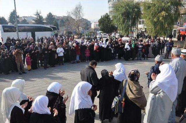 Umre Yolcuları İ&ccedil;in Uğurlama Programı D&uuml;zenlendi 1