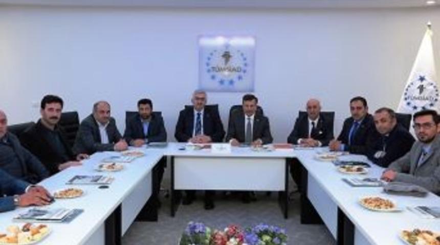 T&uuml;msiad&rsquo;a &Ouml;z&rsquo;den Ziyaret