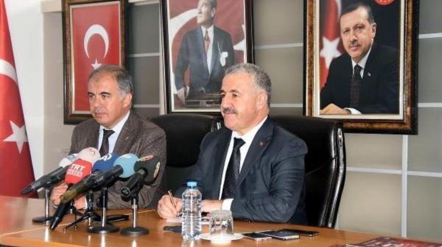 Bakan Arslan, İzmir Projelerini Anlatı