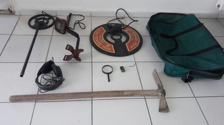 Milas&rsquo;ta Ka&ccedil;ak Kazı Yapan 3 Kişi G&ouml;zaltına Alındı