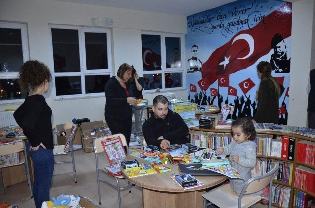 Şehitlerin İsmi K&uuml;t&uuml;phane Ve At&ouml;lyede Yaşayacak