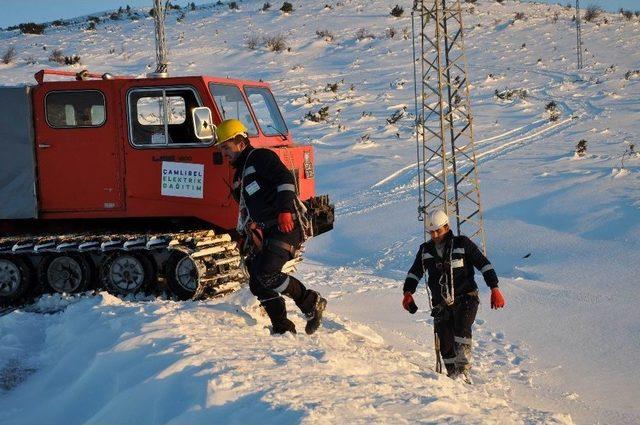 Çedaş, Kış Şartlarında Abonelerini Elektriksiz Bırakmadı