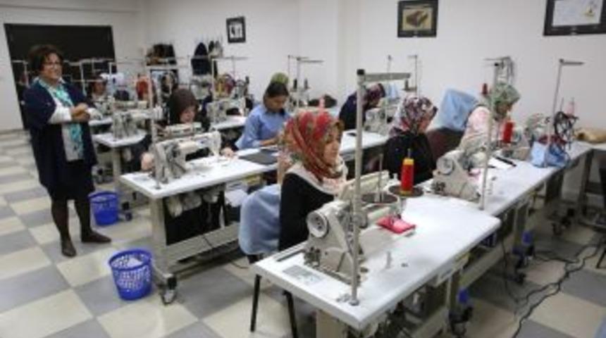 Kadınlar Meslek Kurslarıyla İş Sahibi Olacak