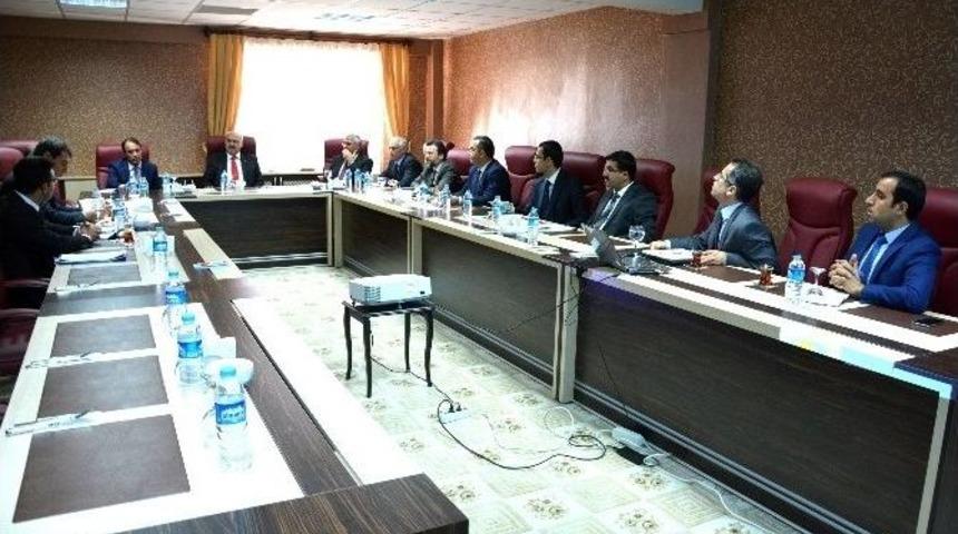 &lsquo;pilot &Uuml;niversite&rsquo; Masaya Yatırıldı