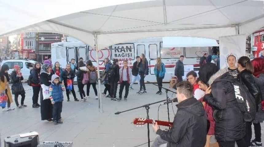 Kan Bağışında Farklı Uygulama Dikkat &Ccedil;ekti