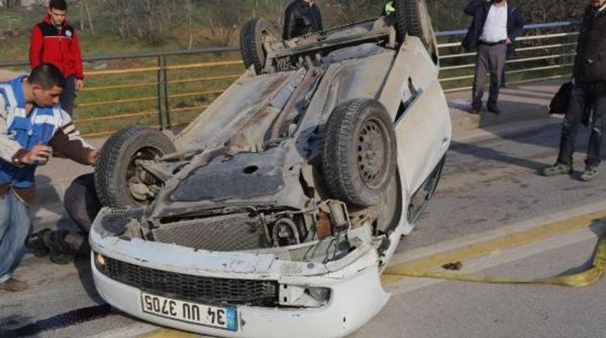 Otomobil Takla Attı: 4 Yaralı