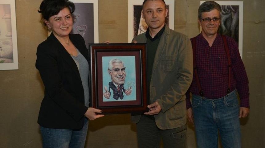 Anadolu Karikat&uuml;rc&uuml;ler Derneği&rsquo;nden 10. Yıl Sergisi