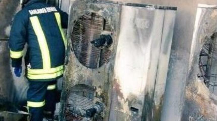 Belediye Binasında &Ccedil;ıkan Yangın Korkuttu