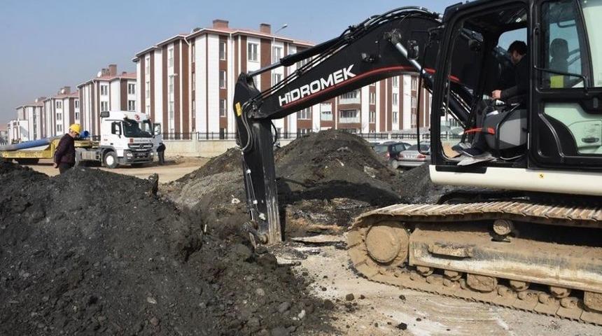 D&uuml;zce Belediyesi Yeni Hattın Bağlantıları Yapılıyor