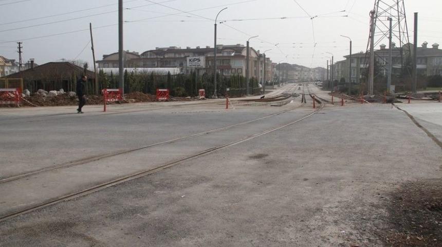 Tramvay G&uuml;zergahında Bulunan Kavşaklar Son Aşamaya Geliyor