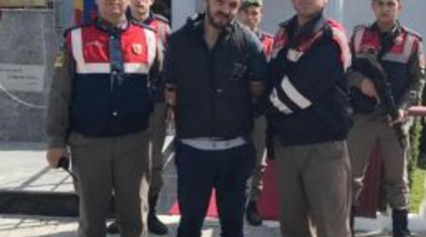 Firari Ş&uuml;pheliyi Otel Personeli Yakaladı