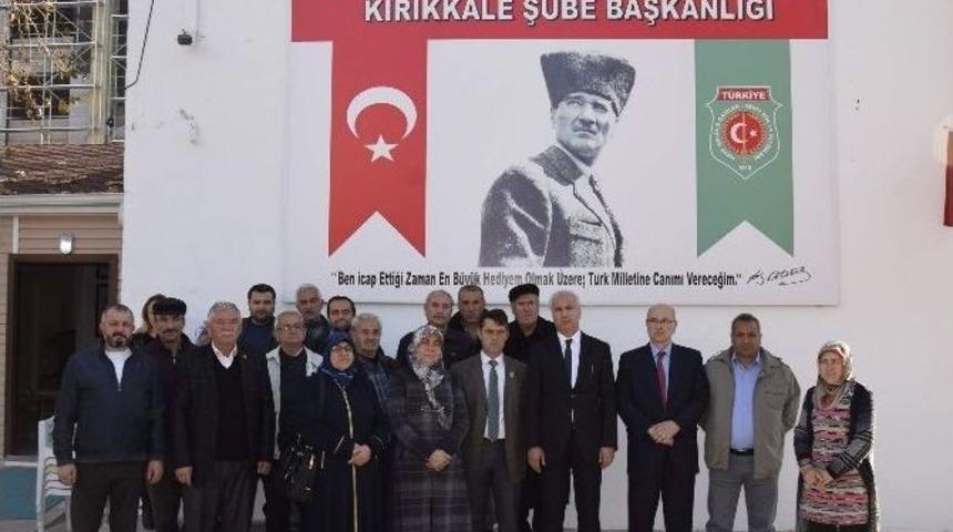 Ak Parti İl Başkanı Ak&ccedil;ay Şehit Ailelerini Ziyaret Etti