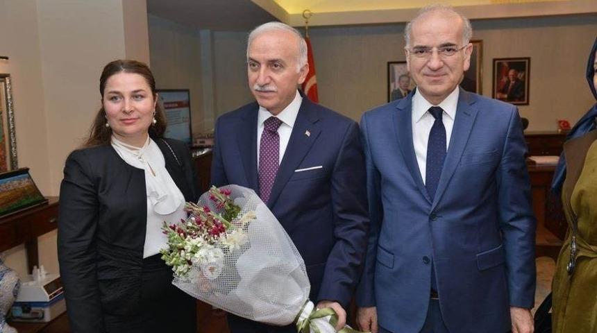 Şahin: &ldquo;muhasebeciler &Ouml;nemli Bir G&ouml;revi Y&uuml;r&uuml;t&uuml;yor&rdquo;