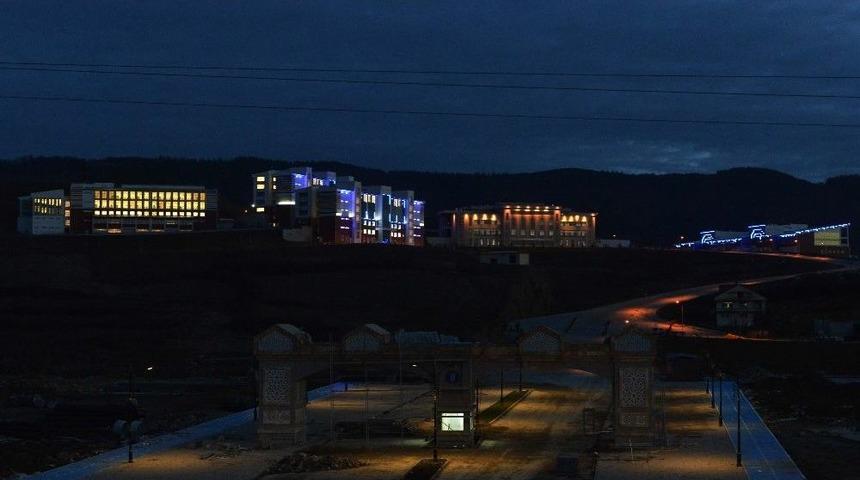 Kutlubey Kamp&uuml;s&uuml; Işıklandırması G&ouml;rsel Ş&ouml;len Sunuyor