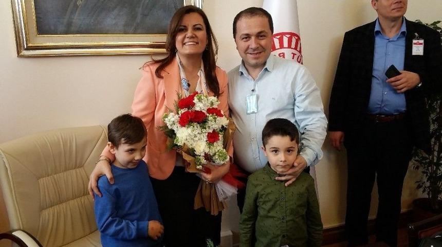 Divan Katibi H&uuml;rriyet&rsquo;e Hayırlı Olsun Ziyaretleri Başladı