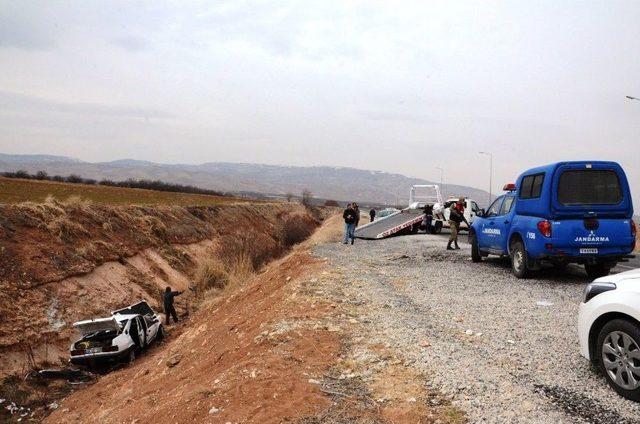 Malatya’da Trafik Kazası: 1 Ölü, 4 Yaralı