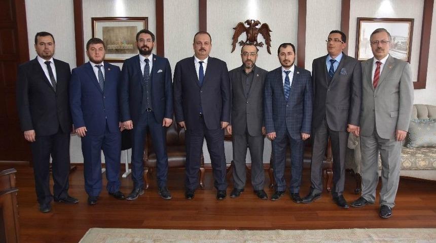 T&uuml;msiad&rsquo;tan Vali Canbolat&rsquo;a Ziyaret