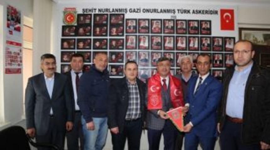 Başkan Akdoğan, Şehit Yakınları Ve Gazilerle Bir Araya Geldi