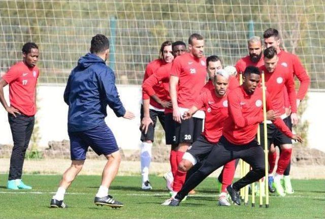 Antalyaspor'da, Galatasaray Hazırlıkları Sürüyor