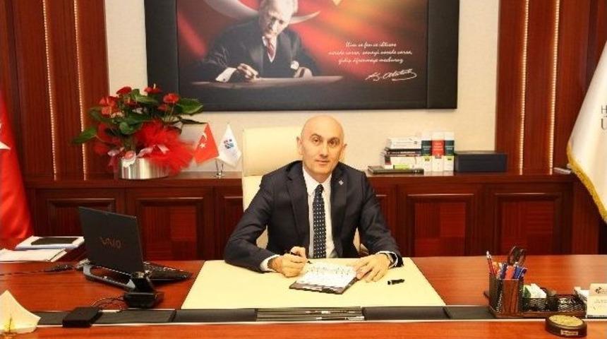Rekt&ouml;r Yılmaz&rsquo;dan 24 Kasım &Ouml;ğretmenler G&uuml;n&uuml; Mesajı