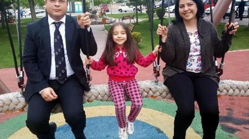 Banka Müdürünün Öldürüldüğü Olayda, Güvenlikçi Kapıyı Kilitleyip Kaçmış