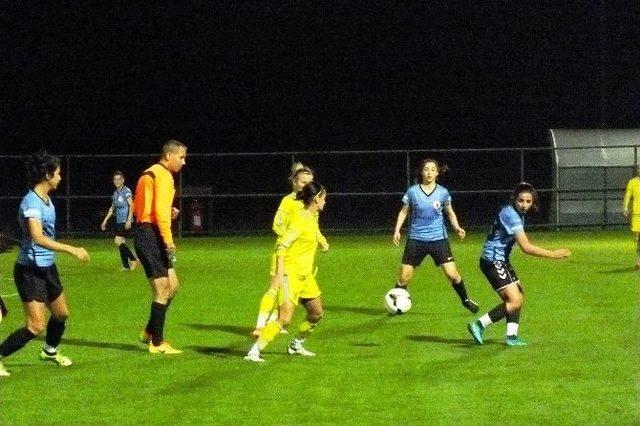 Ukrayna, Döşemealtı Belediyespor’u 3-1 Yendi