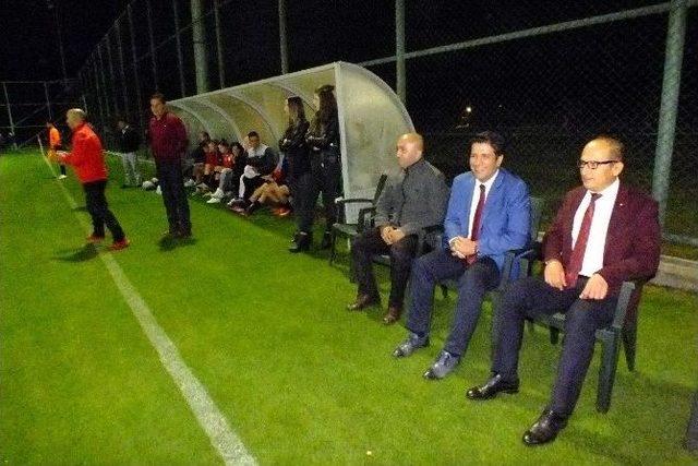 Ukrayna, Döşemealtı Belediyespor’u 3-1 Yendi