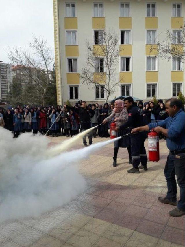 İmam Hatip Lisesi Öğrencilerine Yangın Eğitimi