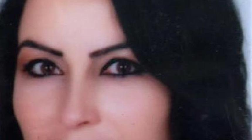 3 &Ccedil;ocuğunun Annesini &Ouml;ld&uuml;rd&uuml;, 15 Yıla Mahkum Oldu