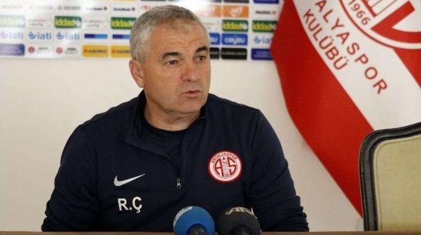 Rıza &Ccedil;alımbay: "3 Ma&ccedil; Kazanmak Bizi Havaya Sokmamalı"